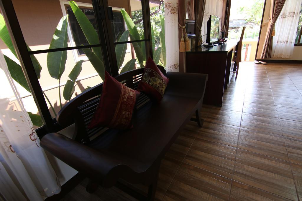 Little-Teak Homestay Τσιάνγκ Μάι Δωμάτιο φωτογραφία