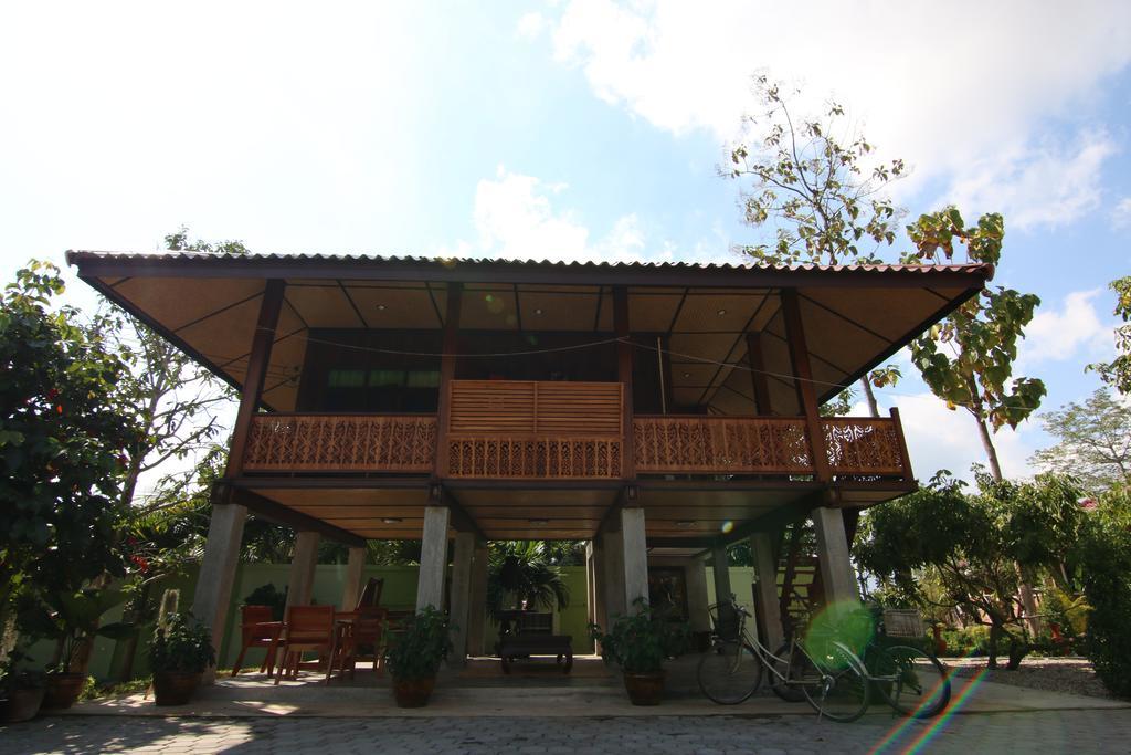Little-Teak Homestay Τσιάνγκ Μάι Δωμάτιο φωτογραφία