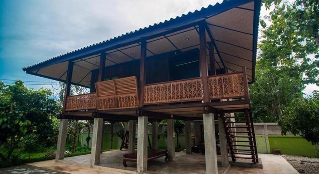 Little-Teak Homestay Τσιάνγκ Μάι Δωμάτιο φωτογραφία